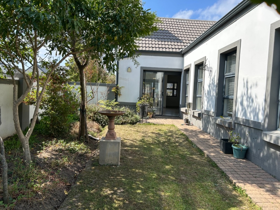 3 Bedroom Property for Sale in Blue Mountain Village Western Cape